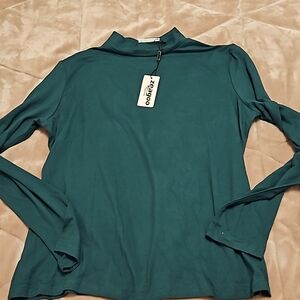 Green fitted high neck long sleeve top
